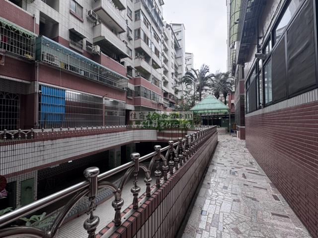 嘉義東區華廈-11